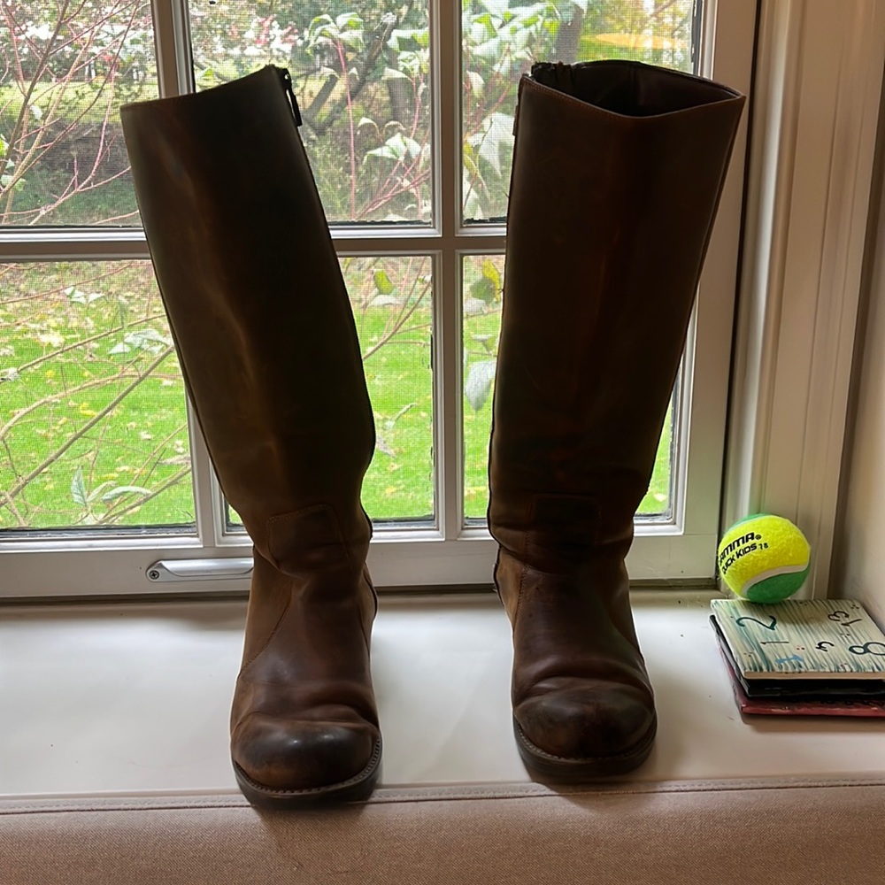 Clarks Women’s Knee High Leather Boots, Size 8.5